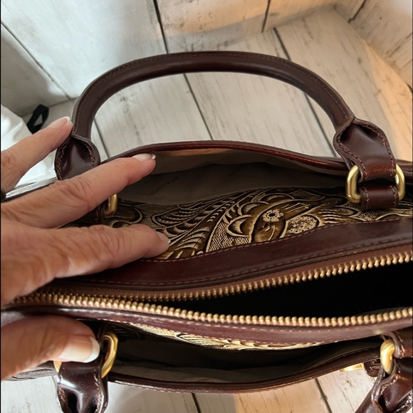 BRAHMIN Tan Trellis Satchel And Matching Wallet - Picture 7 of 15